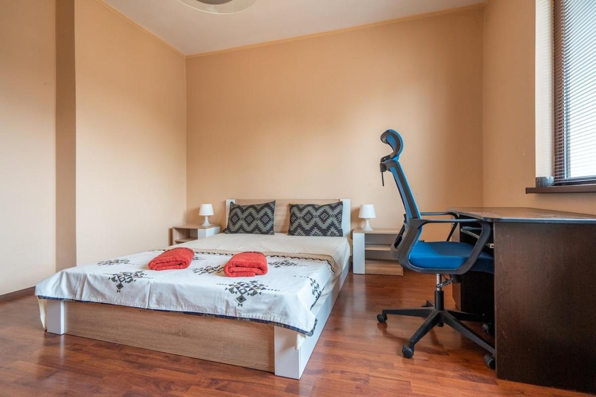 Charming 2bdr Heart Of Main Street * Sofia