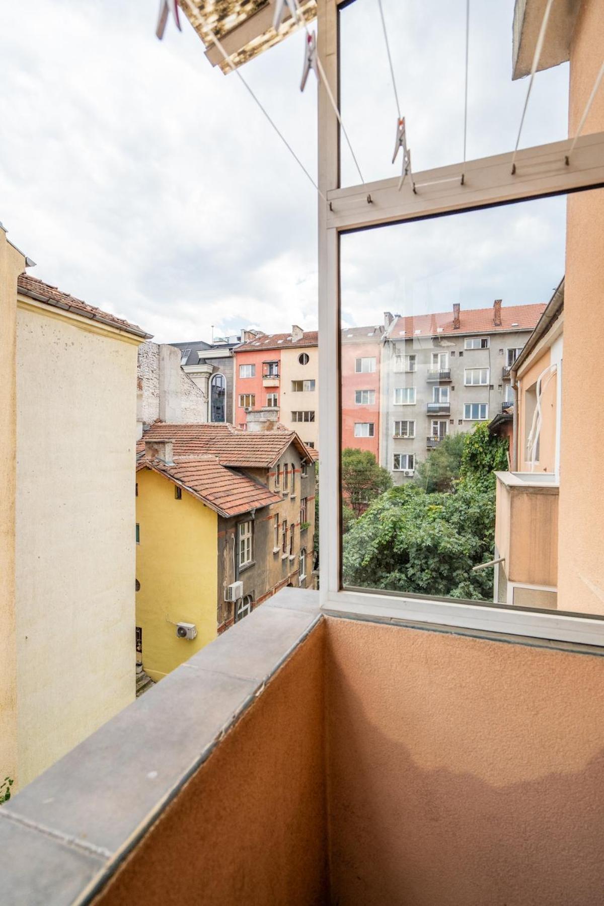 Apartment Charming 2bdr Heart Of Main Street *